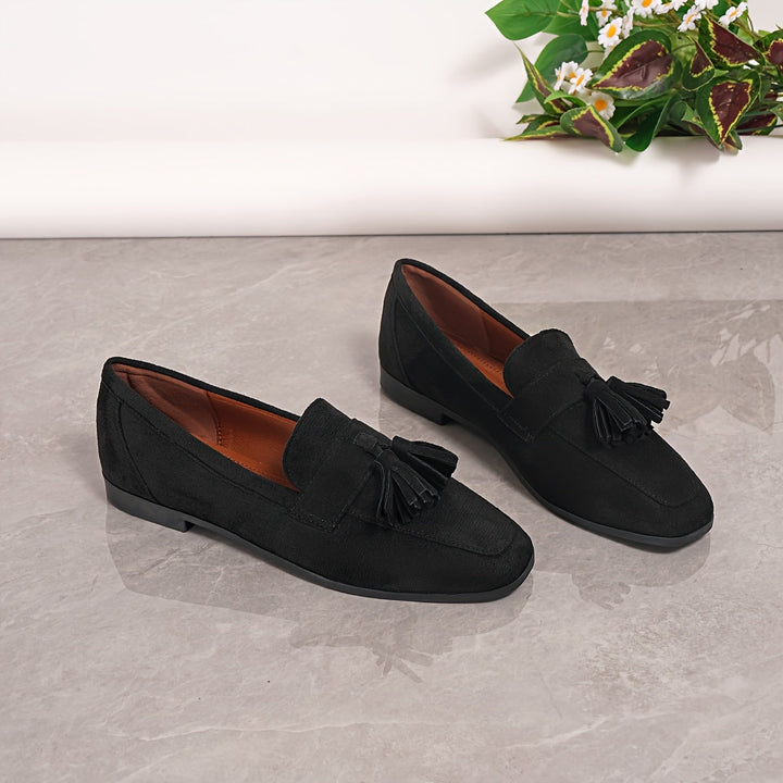 Lightweight women's supportive walking shoes for active lifestyles.