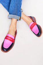 PINKISH BLACK