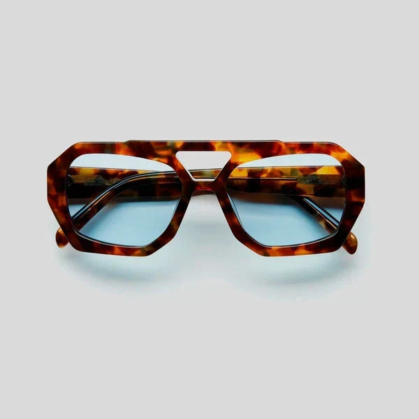 Fashion-forward women's chic sunglasses for a trendy look, providing stylish eyewear and UV protection.