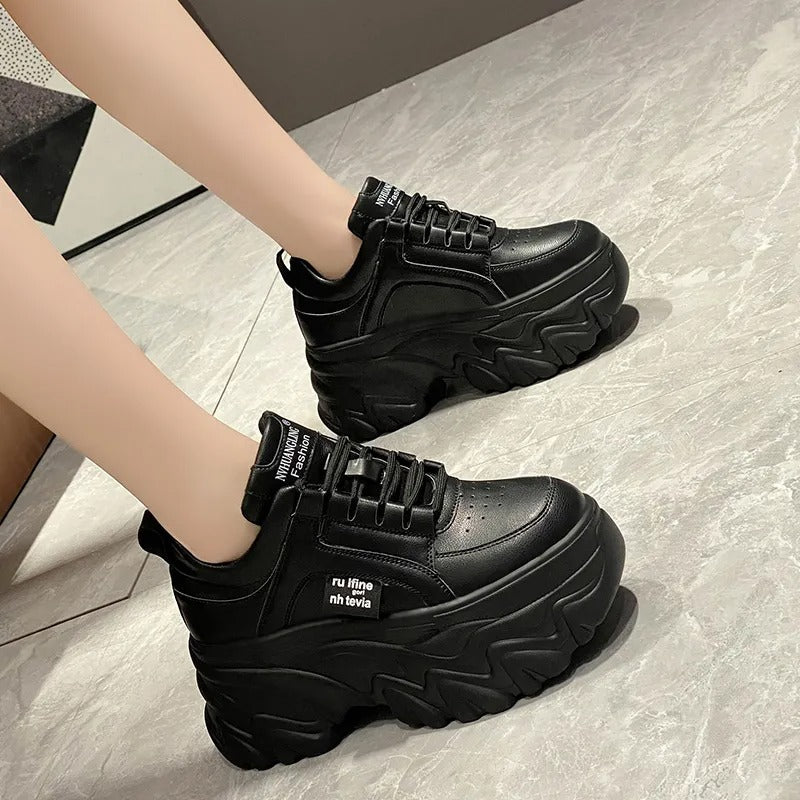 Comfortable women's platform sneakers, chunky design for a trendy fashion-forward casual look.