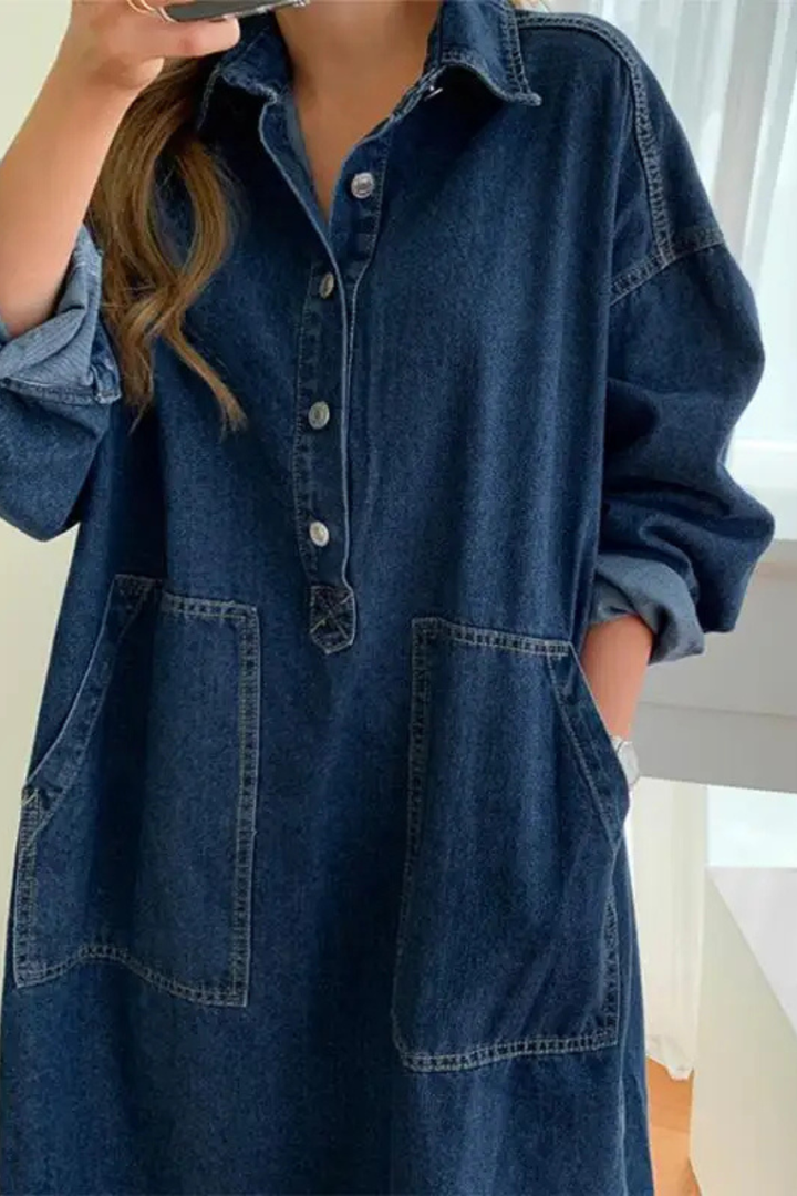 Comfortable women's collared maxi dress, oversized fit, long sleeves, and handy pockets for effortless style.