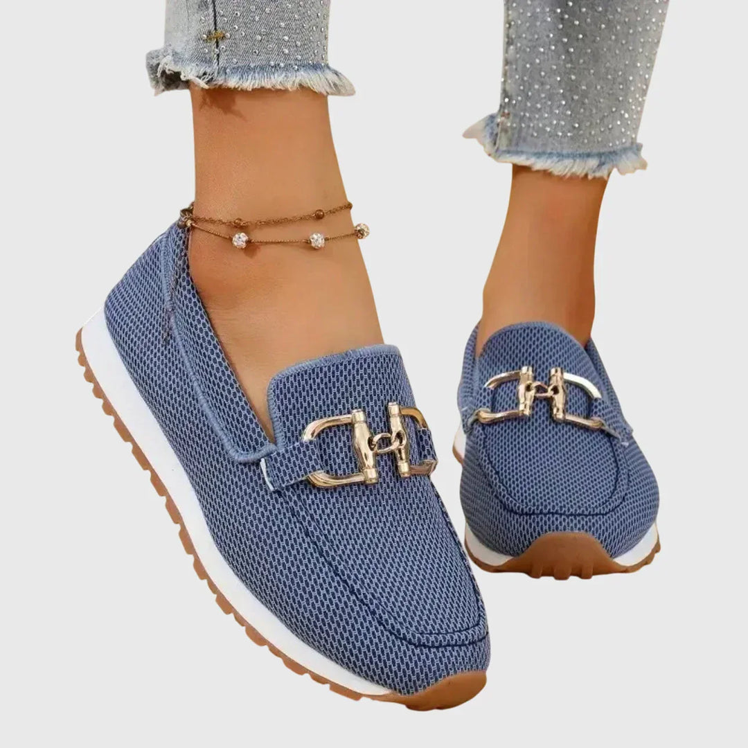 Stylish women's orthopedic loafers with arch support, perfect for casual wear.