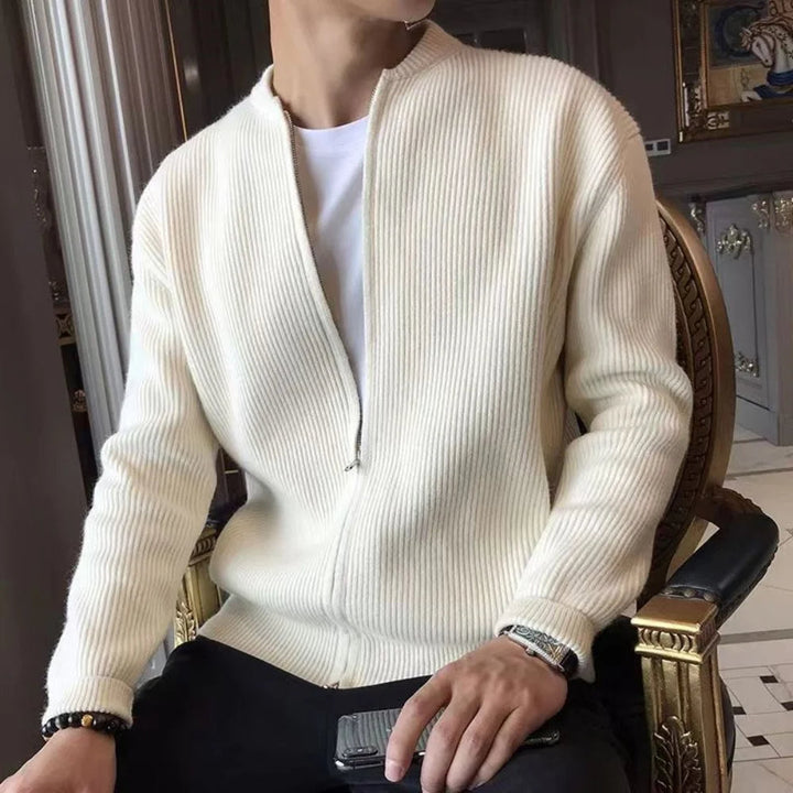 Men's cozy black zipper cardigan sweater, warm & stylish outerwear for casual, modern looks. Loose fit.