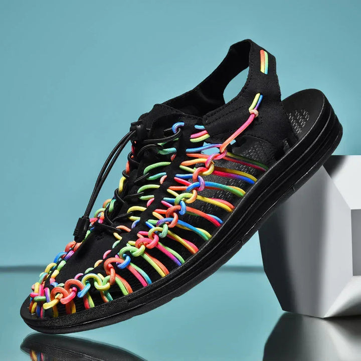 Men's mesh closed toe sandals with adjustable laces, perfect for breathable summer walking.