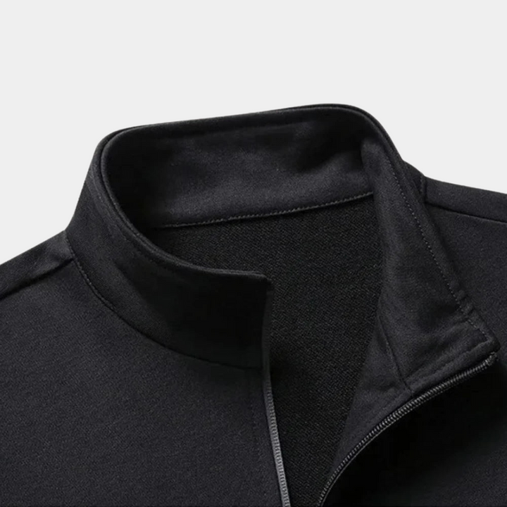 Men's casual wear tracksuit set. Includes a comfortable hoodie and sweatpants, perfect for a relaxed yet stylish look.