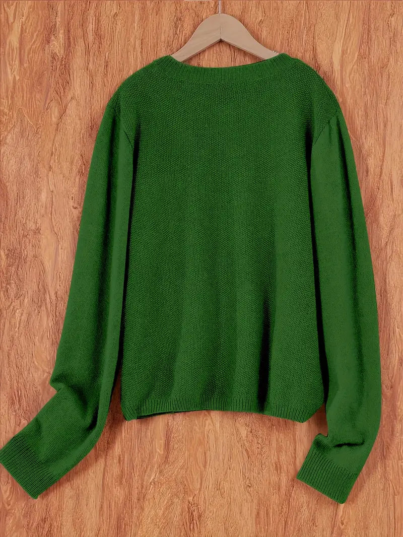 Fall fashion women's cardigan, cozy knitwear for comfortable layering.