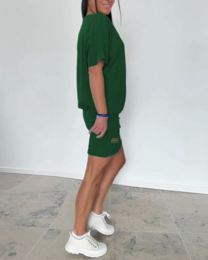 Midi-length women's dress, casual yet elegant, perfect for flattering everyday style.