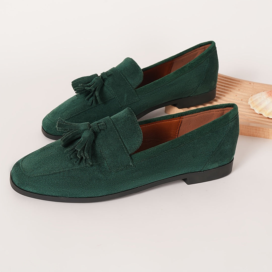 Women's supportive walking shoes, ideal for active everyday wear.
