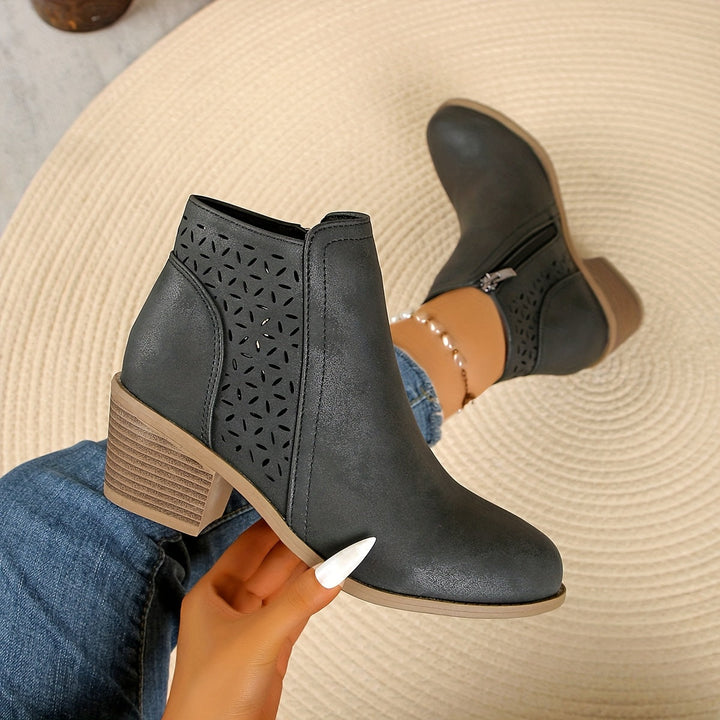 Stylish women's supportive boots, perfect for walking. Comfortable orthopaedic design for foot health.