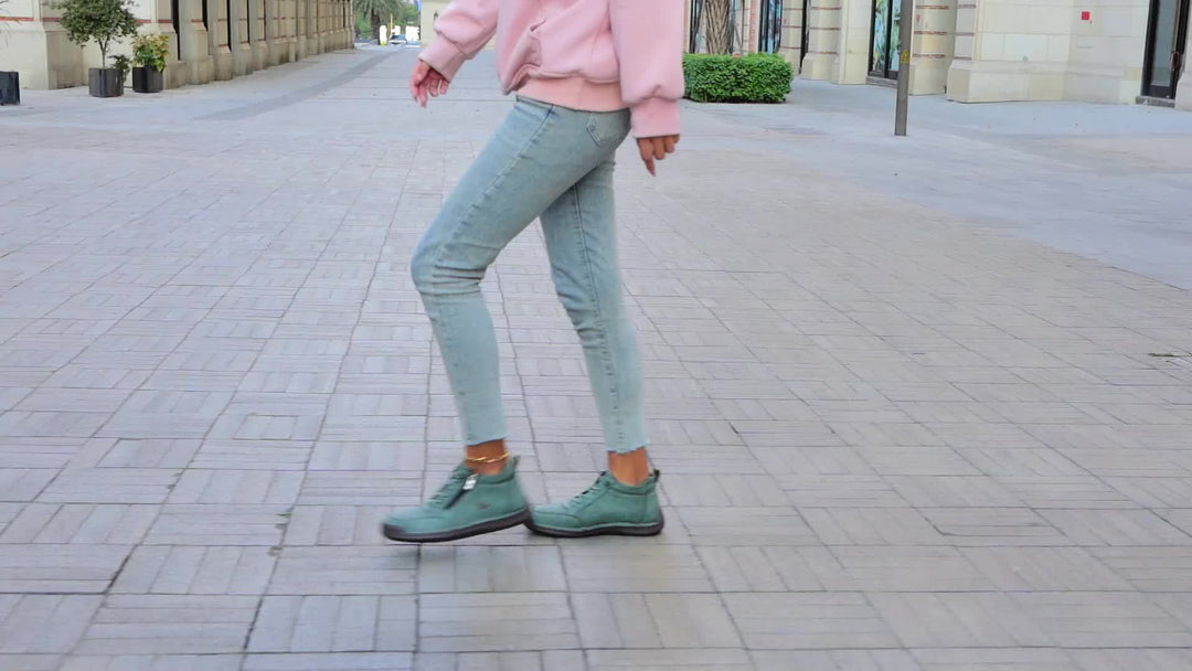 Women's high-top comfort shoes with zip & laces, offering a wide fit and non-slip sole.