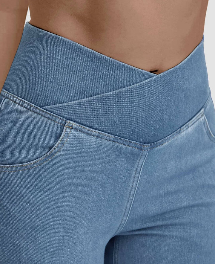 Women's high-waist stretch light blue jeans, comfortable and stylish for daily wear.