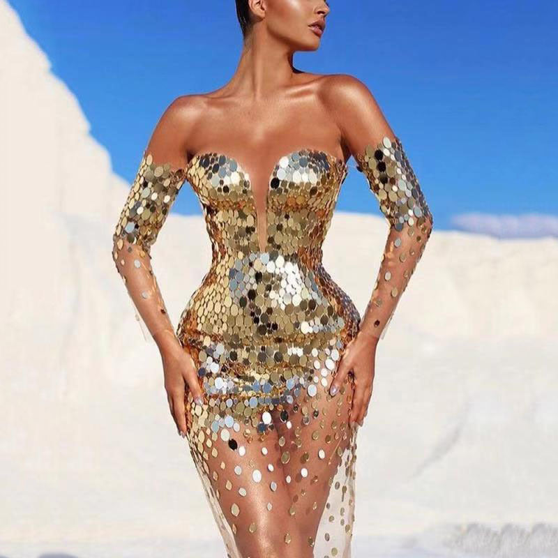 Gold elegant women's evening gown with flowy skirt, perfect for banquets, formal events & special occasions.