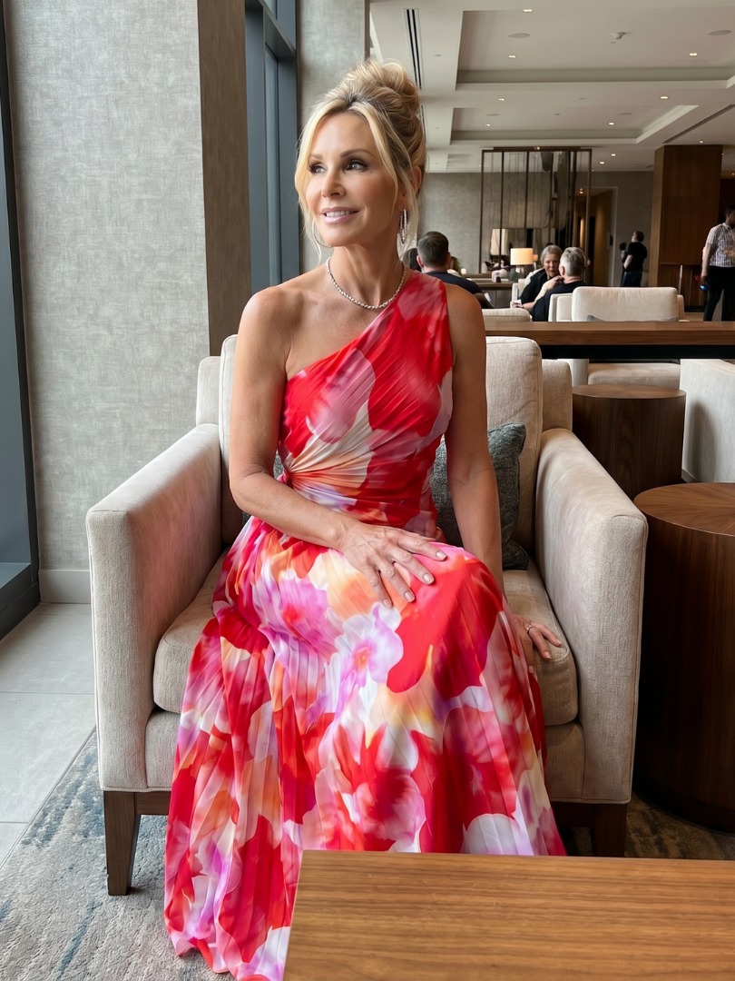 Gorgeous women's one shoulder pleated midi dress, floral print, perfect as a party, cocktail or evening dress.