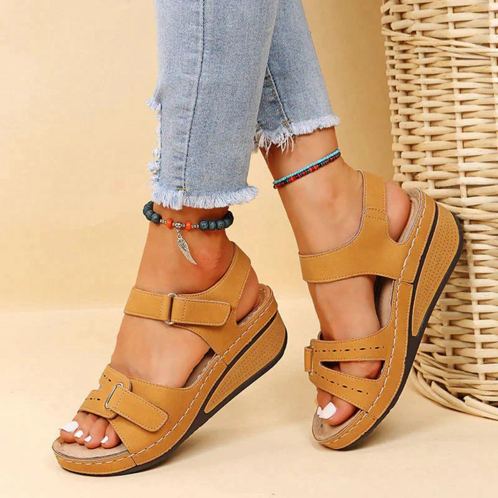 Fashionable orthopedic sandals for women, promoting foot health with superior comfort & support. Summer style.