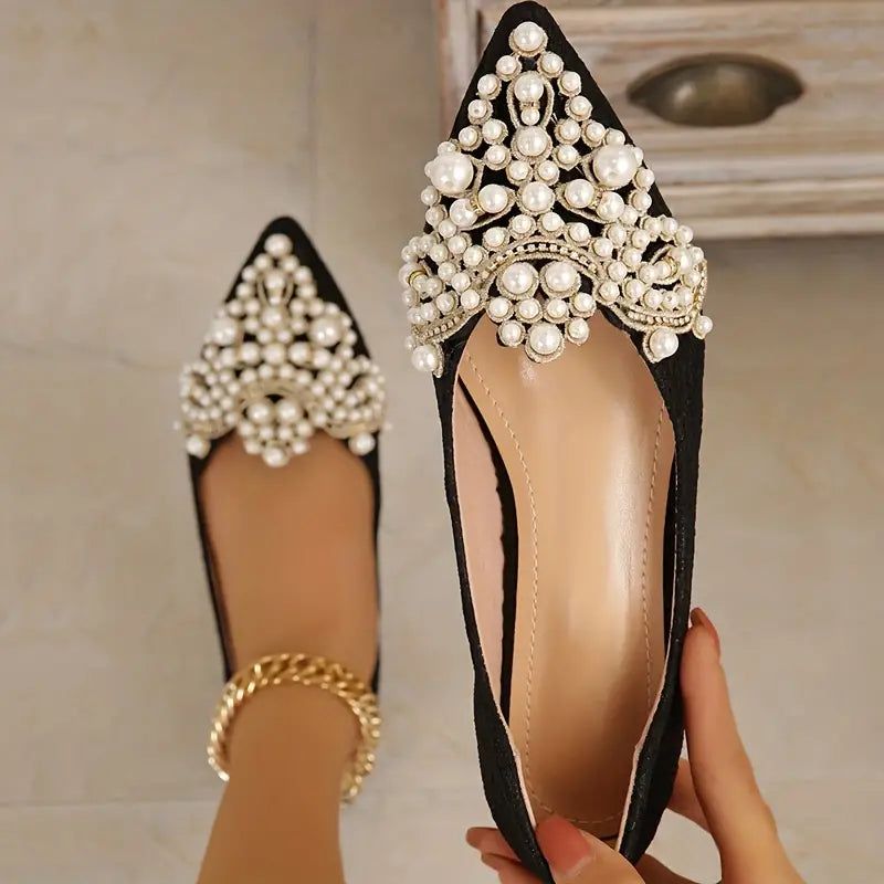 Comfortable white wedding ballet flats for women, featuring intricate lace & elegant pearls for bridal attire.