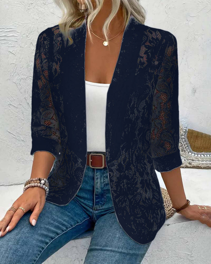 Everyday elegant women's coat, long sleeve, featuring a pretty floral lace collar for a stylish look.