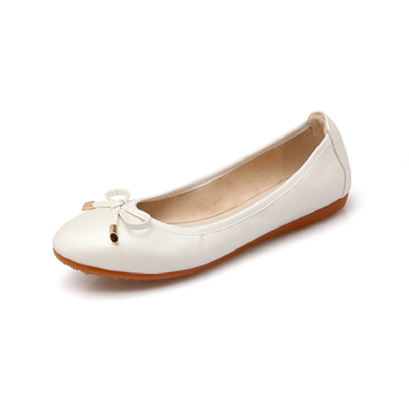 Versatile women's bow ballerinas, stylish and comfortable everyday footwear for various occasions.