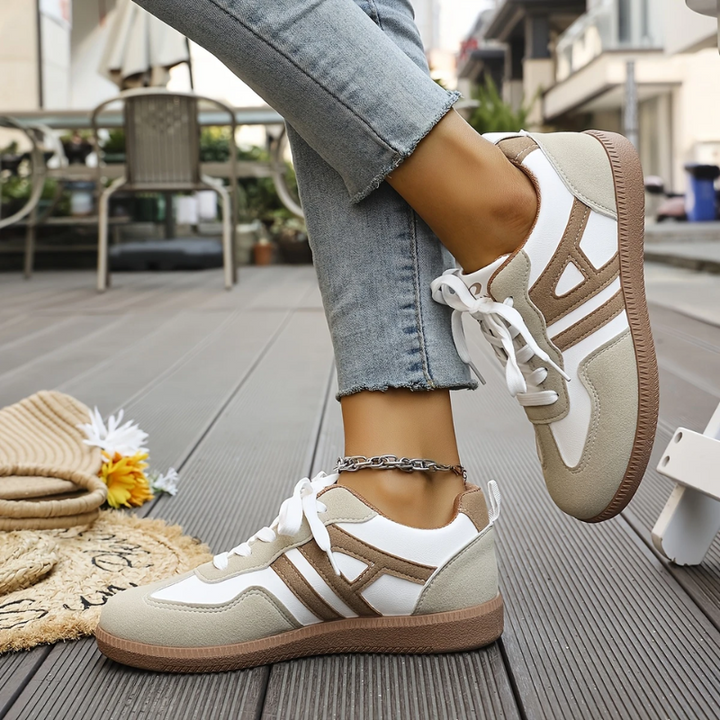 Versatile Harper women's wide-toe sneakers, perfect for walking & comfortable casual daily wear.