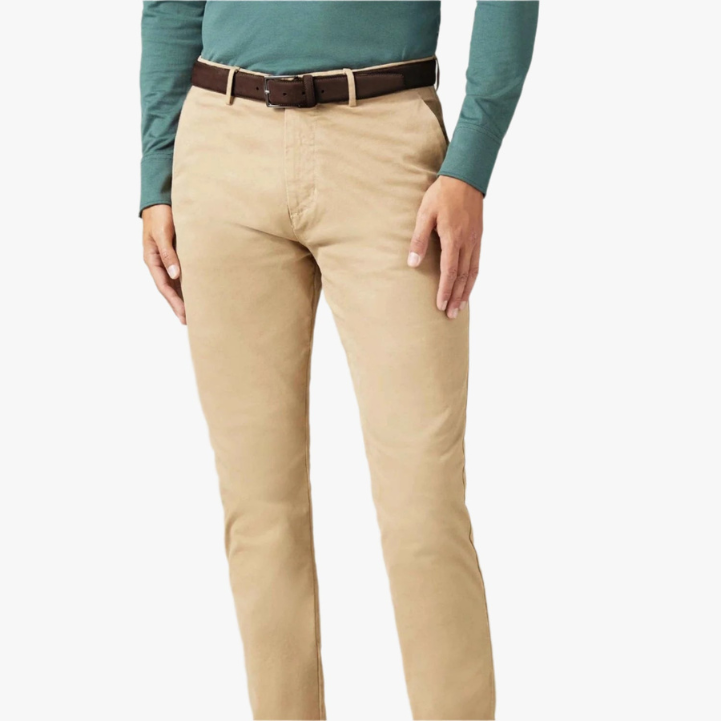 Classic men's suede belt, perfect for elegant and versatile style.