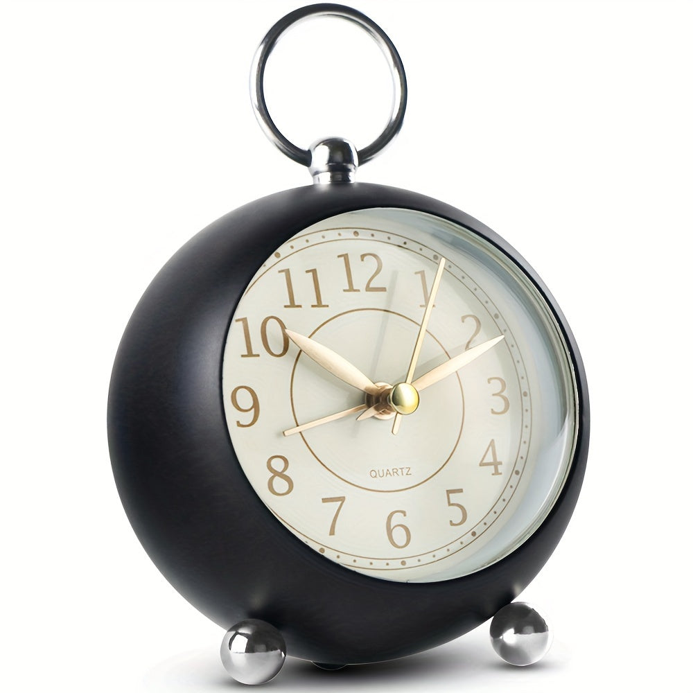 Quiet vintage analogue alarm clock in cream, with a luminous night light for clear visibility.