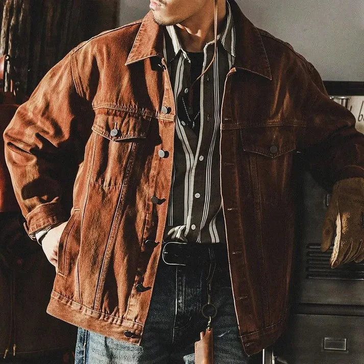 Versatile men's brown outerwear, classic style for all-season wear. Everyday comfort and a smart casual look.