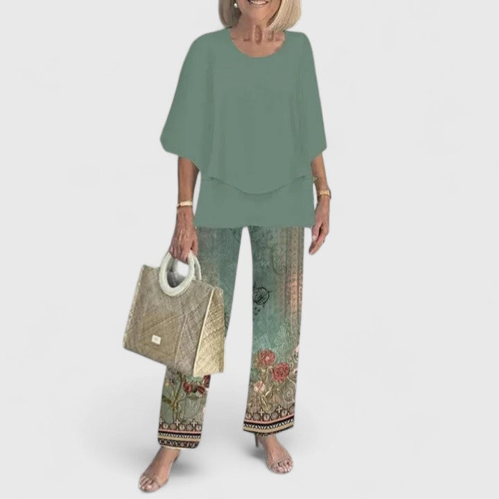 Elegant women's loose two-piece outfit, perfect for spring/summer fashion. Comfort wear with a chic design.