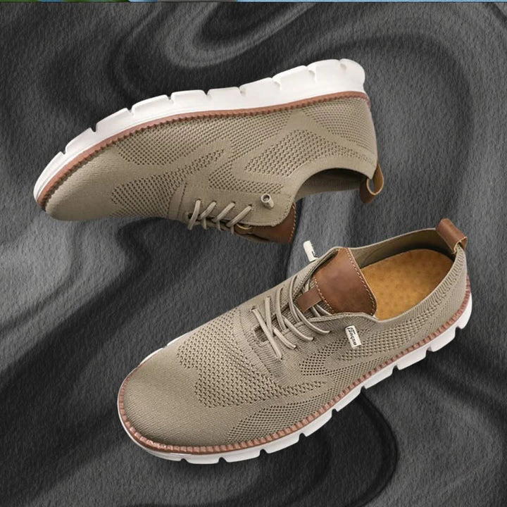 Lightweight men's walking shoes for active wear, featuring comfortable arch support.