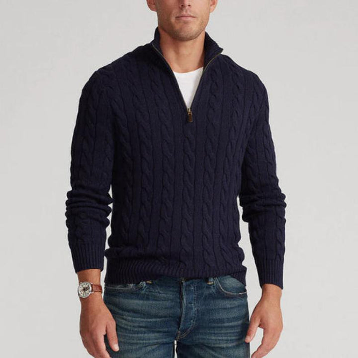 Comfortable long-sleeve men's quarter-zip sweater with cable knit, great for autumn/winter casual wear.