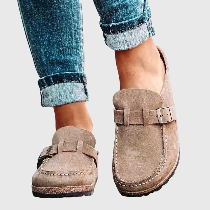 Elegant women's orthopaedic clogs for pain relief & all-day comfort. Arch support & ergonomic design.
