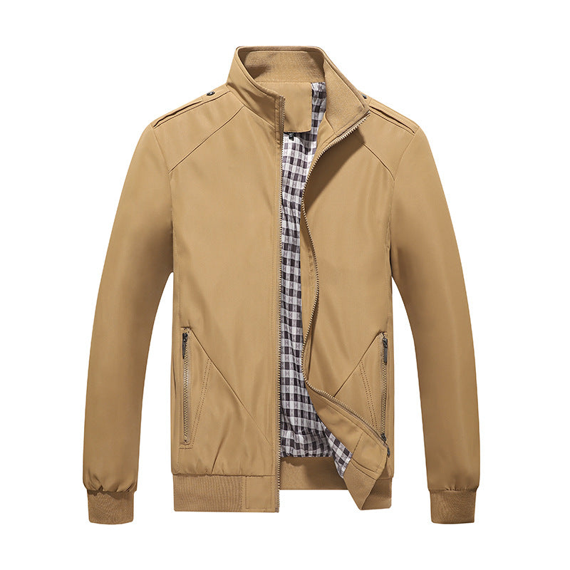 Stylish men's lightweight zipper jacket, ideal for versatile casual fashion and modern men's spring outerwear.