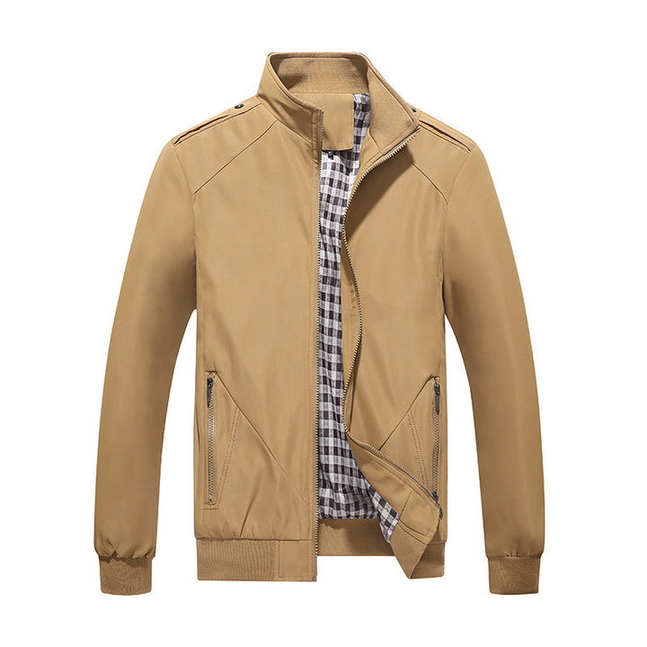 Stylish men's lightweight zipper jacket, ideal for versatile casual fashion and modern men's spring outerwear.