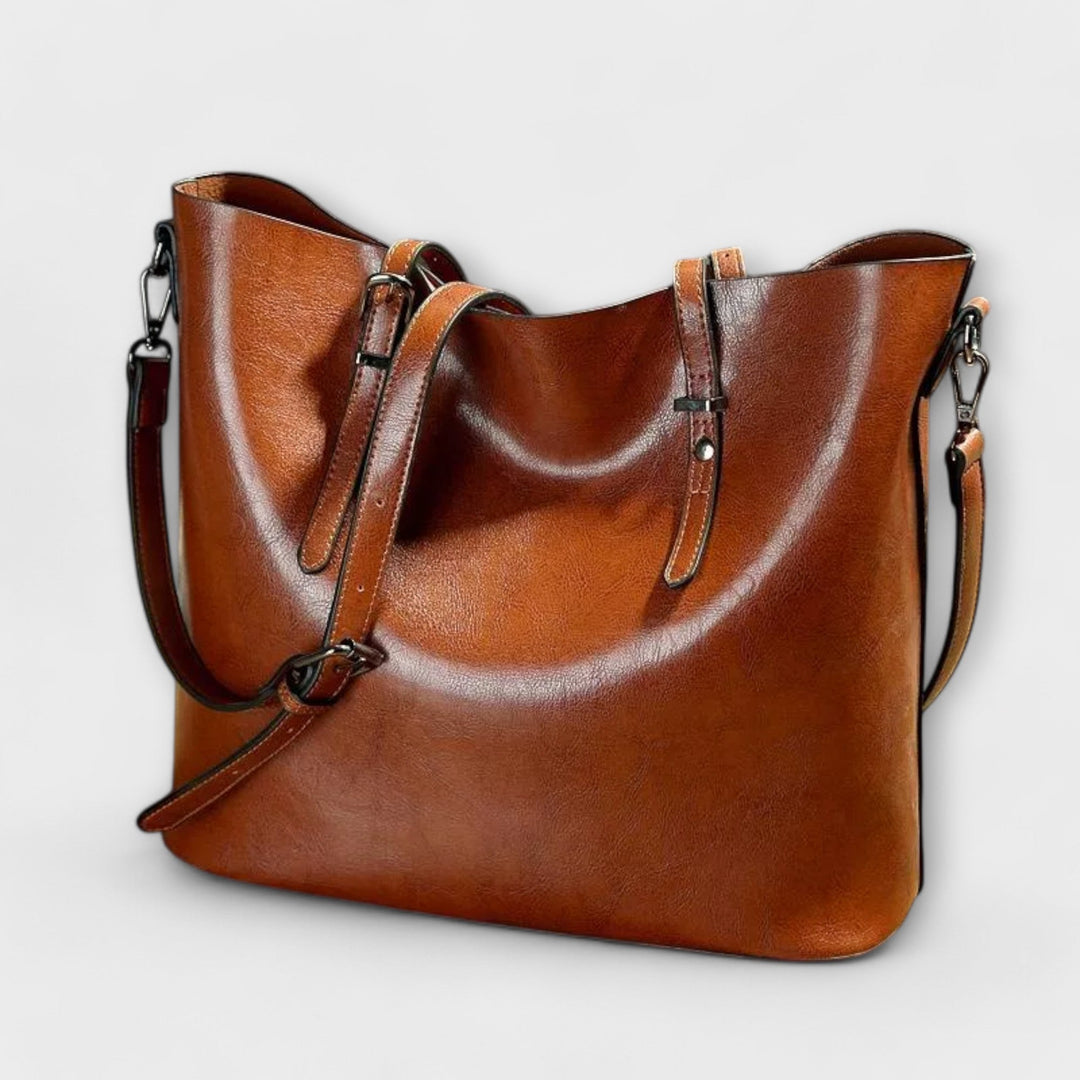 Elegant vintage women's shoulder bag in classic style, perfect for daily use & a timeless fashion accessory.