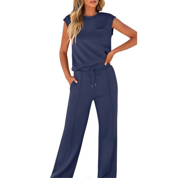 Effortless women's casual summer lounge co-ord set. Soft fabric, easy-to-wear matching top and bottom outfit.