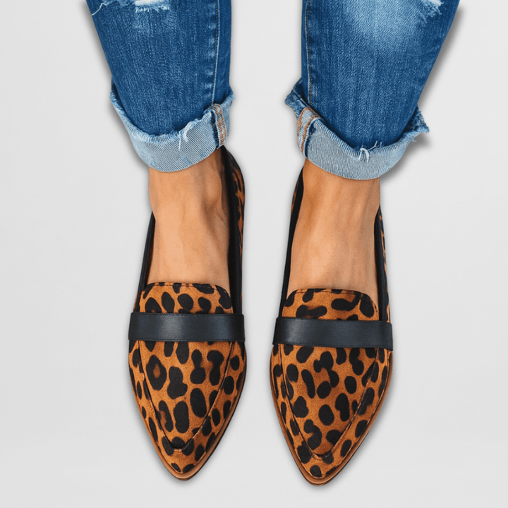 Women's orthopaedic comfort loafers, easy slip-on casual design for daily support and walking.