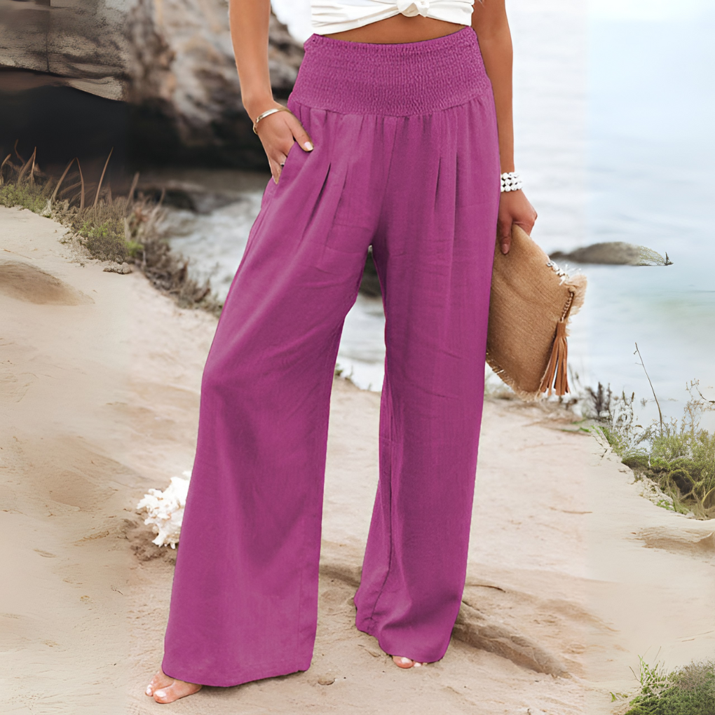 Women's high-waisted relaxed fit trousers in a versatile style, perfect for everyday wear.