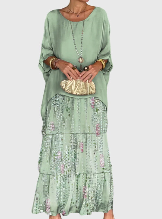 Summer-ready women's long flowing maxi dress, combining comfort and chic style.