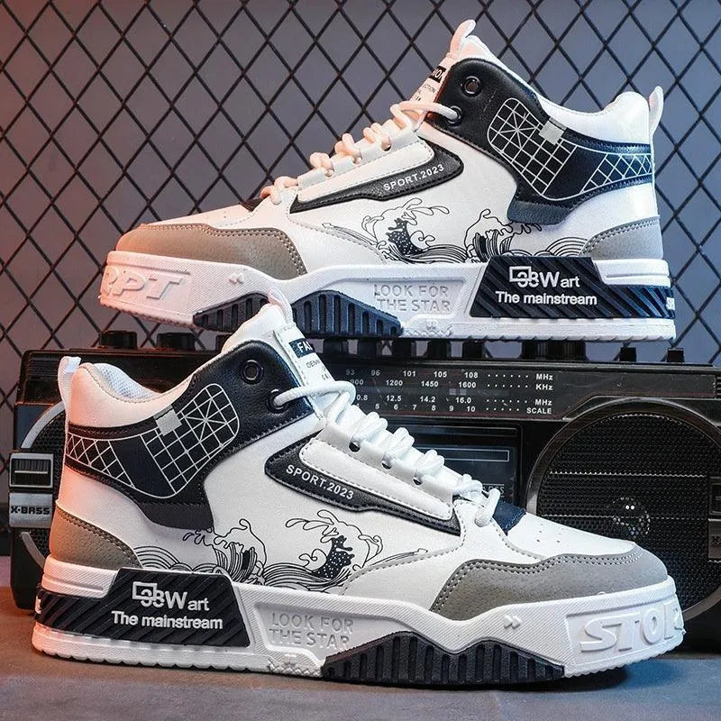 Modern men's casual sneakers, lightweight design for everyday comfort and street style fashion.