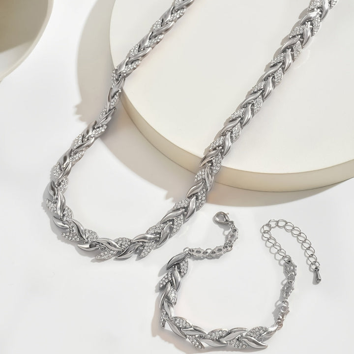 Fashionable women's rhinestone fish tail bracelet, an elegant and sparkling accessory from the jewelry set.