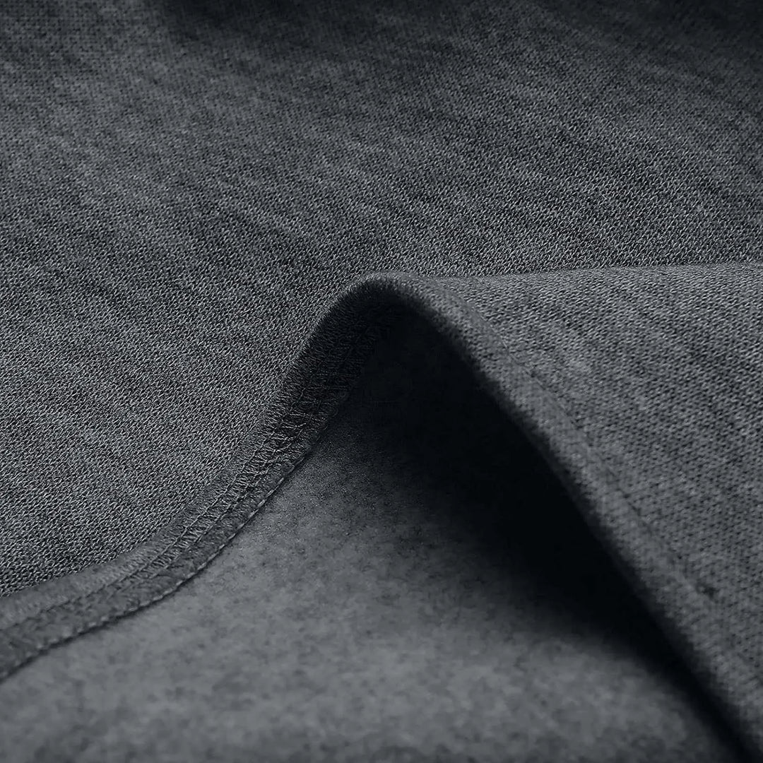 Elegant men's lightweight jacket, multi-pocket design for practicality, perfect for stylish smart casual.