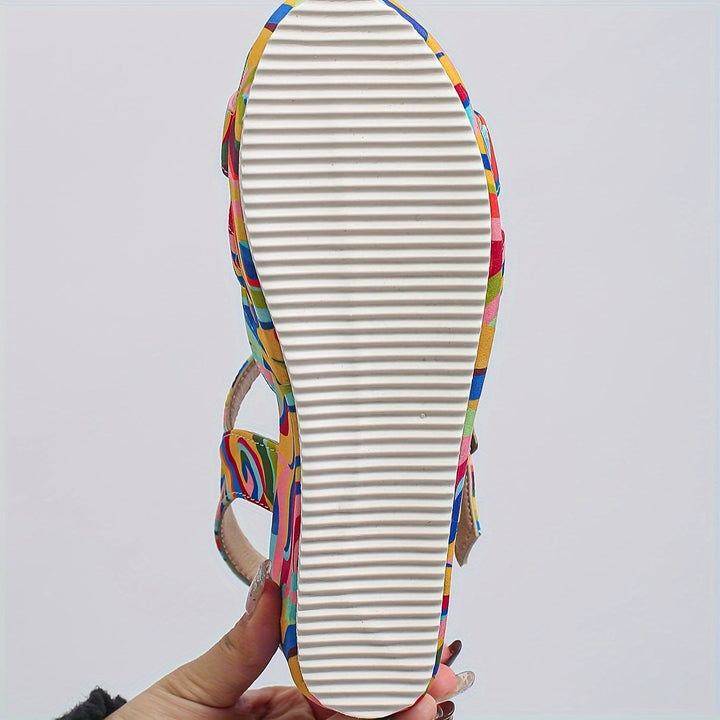 Fashionable women's platform heeled sandals, featuring an ankle strap, suitable for casual or elegant summer wear.