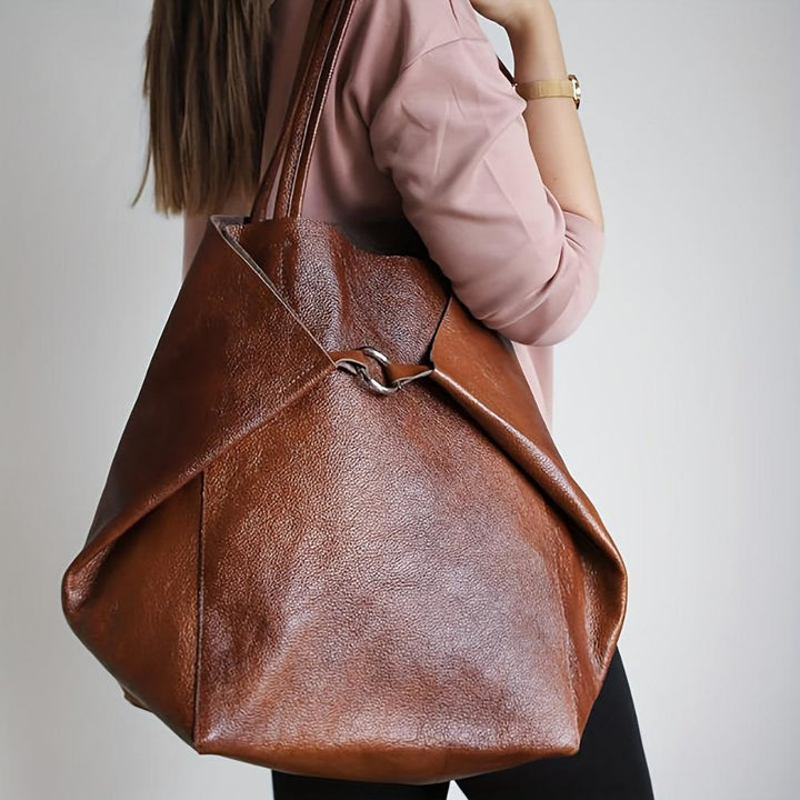 Fashionable retro large tote bag for women, practical PU leather shoulder handbag, daily essential.