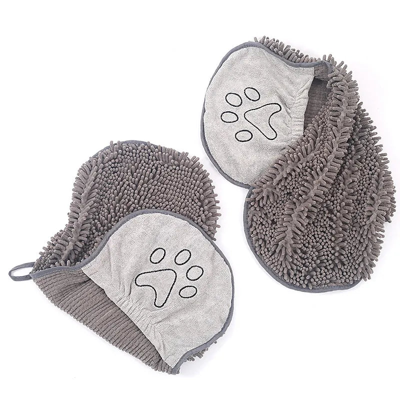 Quick-dry absorbent towel glove for dogs, perfect for post-bath grooming, keeping your pet clean and dry.