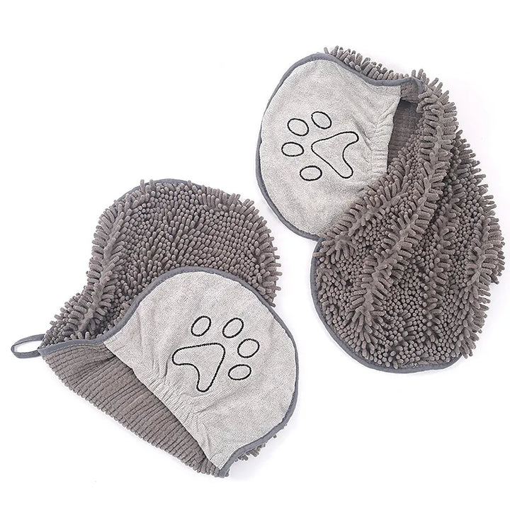 Quick-dry absorbent towel glove for dogs, perfect for post-bath grooming, keeping your pet clean and dry.