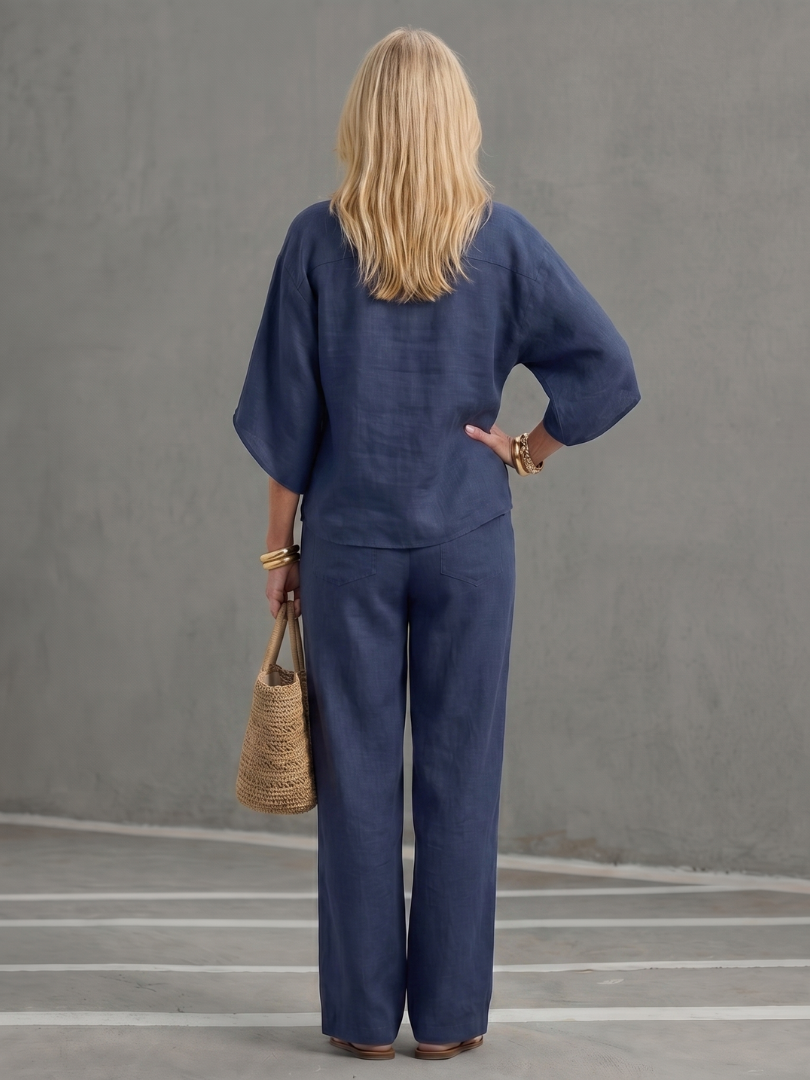 Comfortable women's lounge co-ord with a relaxed button-down tunic & trousers.