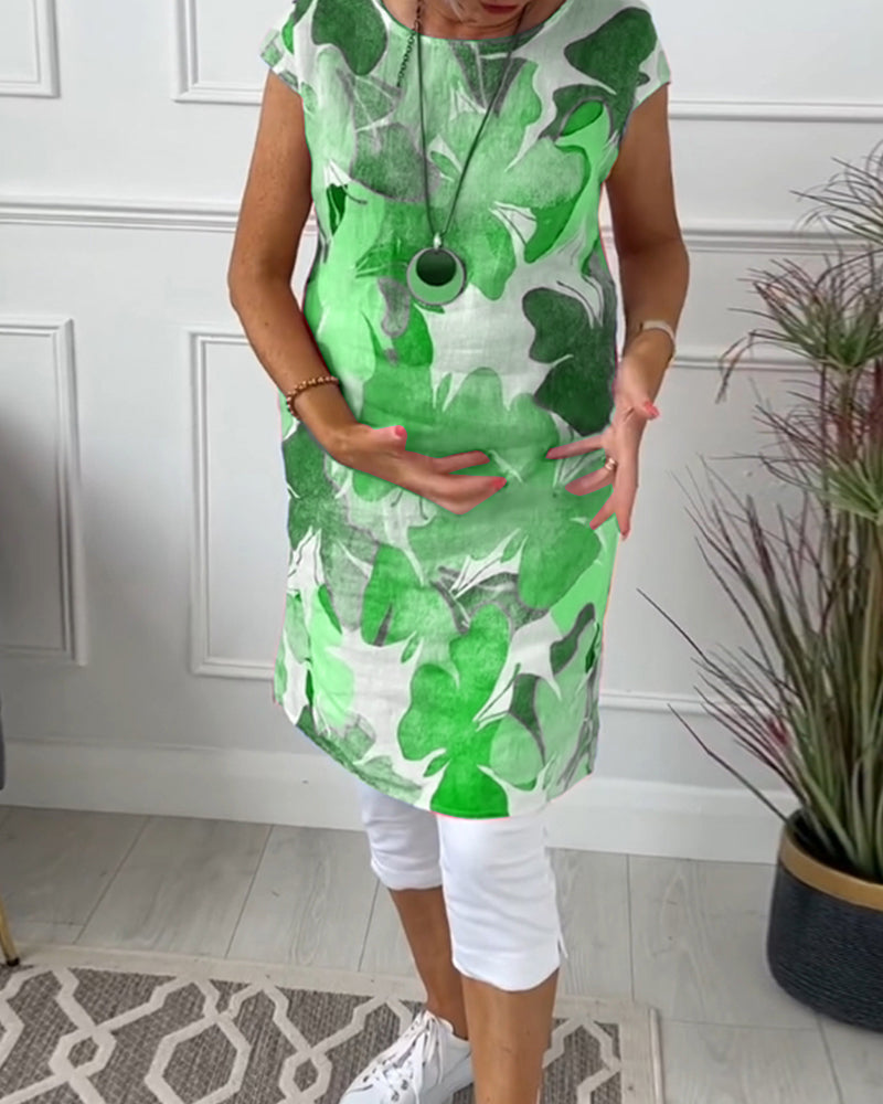 Versatile women's knee-length floral dress, chic and casual for spring & summer fashion.
