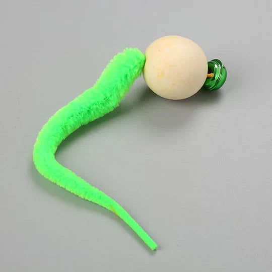Engaging interactive cat toy featuring a wagging tail & bell for endless feline fun and exercise.
