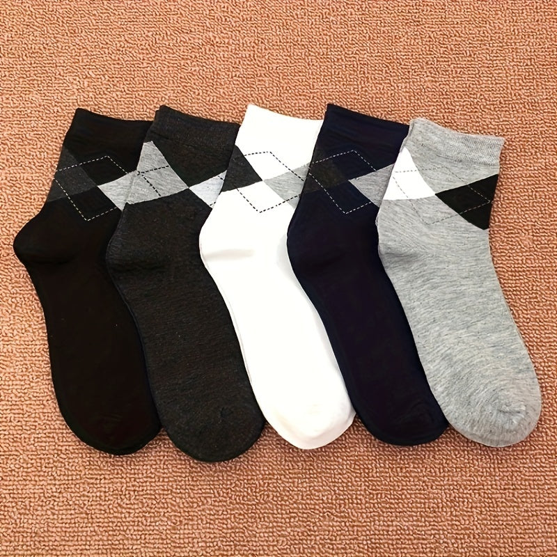 Men's checked fashion socks, a classic pattern for versatile dress & casual outfits.