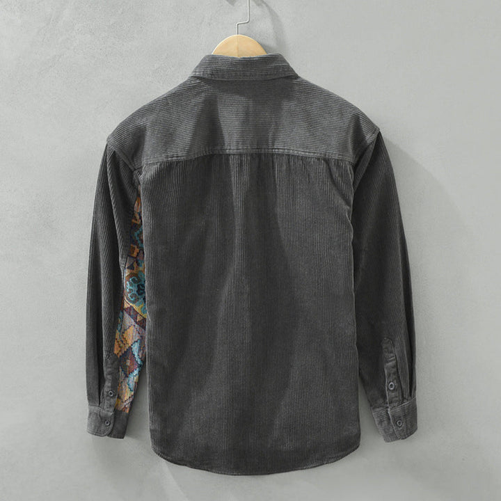 Distinguished men's vintage long sleeve shirt with classic button-down design. Retro fashion for timeless appeal.