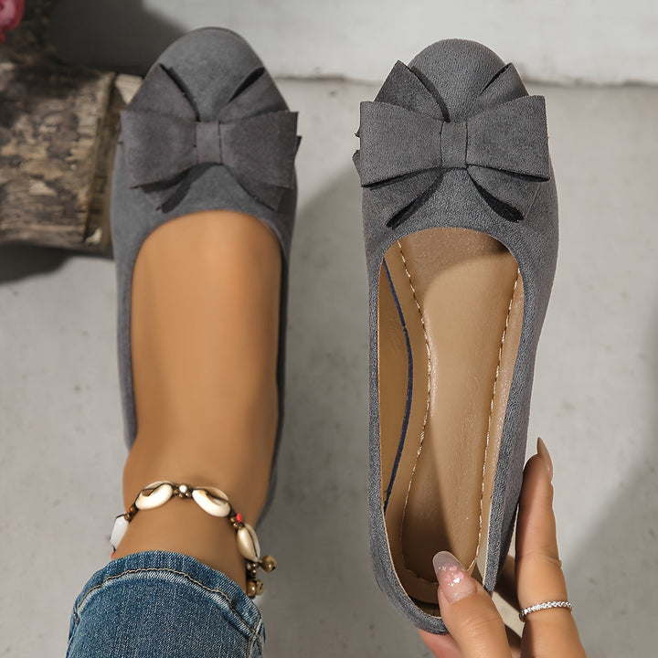 Chic women's orthopedic flats, offering all-day comfort & essential foot support.
