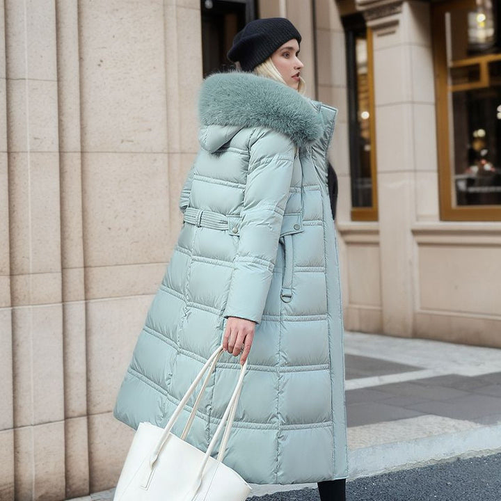 Women's elegant winter coat with a sophisticated look and removable hood. Perfect for warmth.